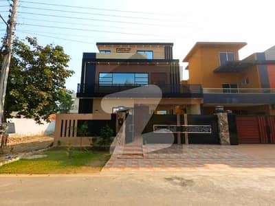 Stunning House Is Available For Sale In Central Park - Block G