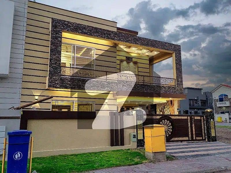 Bahria Town Phase 8 - Block B 1 Kanal House Up For Sale