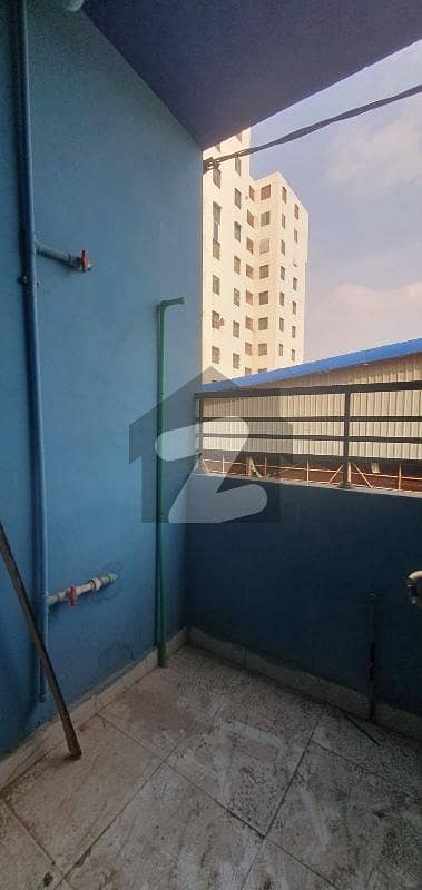 Prime Location 350 Square Feet Flat For sale In Rs. 3200000 Only