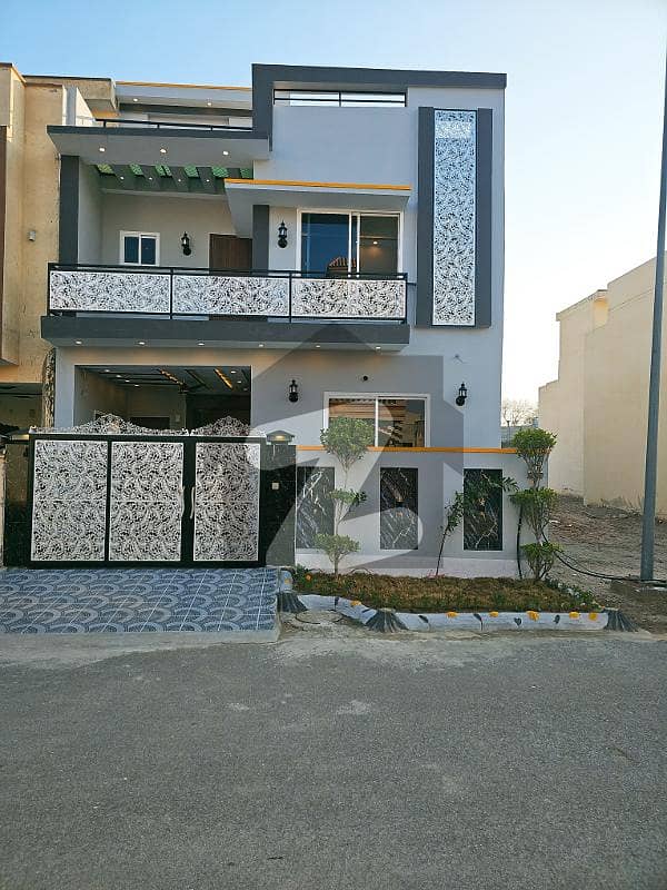 سٹی ہاؤسنگ سکیم جہلم میں 4 کمروں کا 5 مرلہ مکان 1.75 کروڑ میں برائے فروخت۔