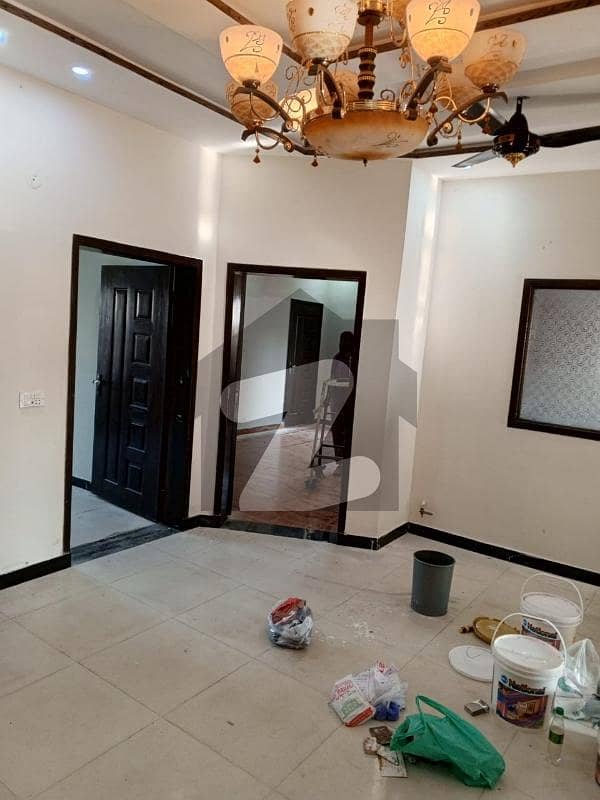 House Of 10 Marla For rent In Wapda Town Phase 2 - Block N3