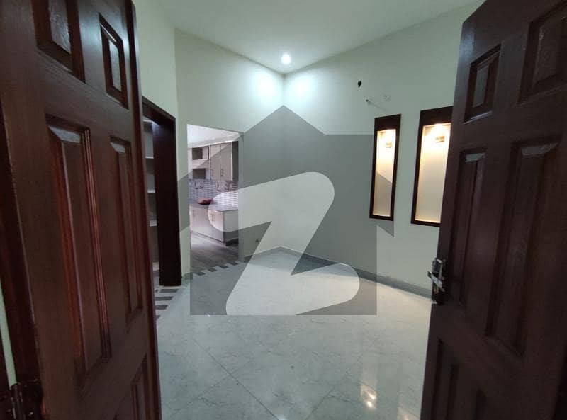 ایل ڈی اے ایوینیو لاہور میں 3 کمروں کا 1 کنال بالائی پورشن 55.0 ہزار میں کرایہ پر دستیاب ہے۔