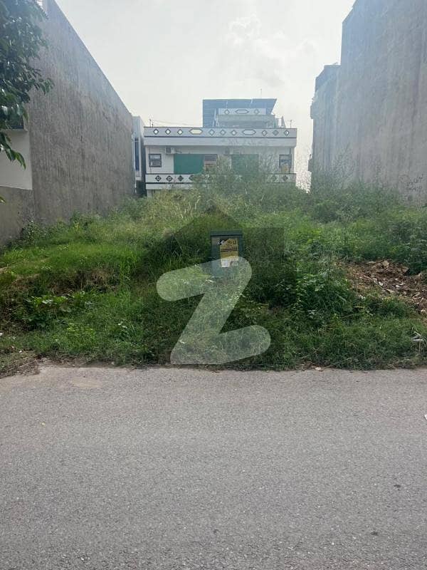 Plot For Sale In G-13/2 Islamabad In Street 47 Deal With Owner