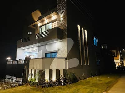 A Well Designed Prime Location House Is Up For Sale In An Ideal Location In Gujranwala