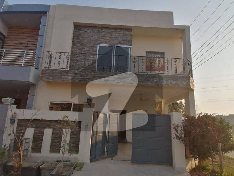 5.5 Marla corner house with Gas available for rent in dha rehbar