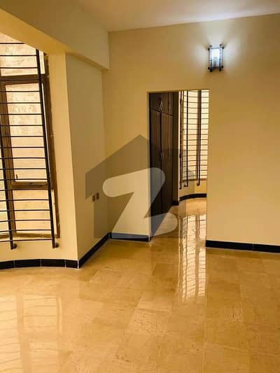 صفورا گوٹھ گلستانِ جوہر,کراچی میں 4 کمروں کا 14 مرلہ فلیٹ 2.9 کروڑ میں برائے فروخت۔ صفورا گوٹھ گلستانِ جوہر,کراچی میں 4 کمروں کا 14 مرلہ فلیٹ 2.9 کروڑ میں برائے فروخت۔