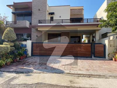7 bedroom house Available For sale in DHA 1 Sector E