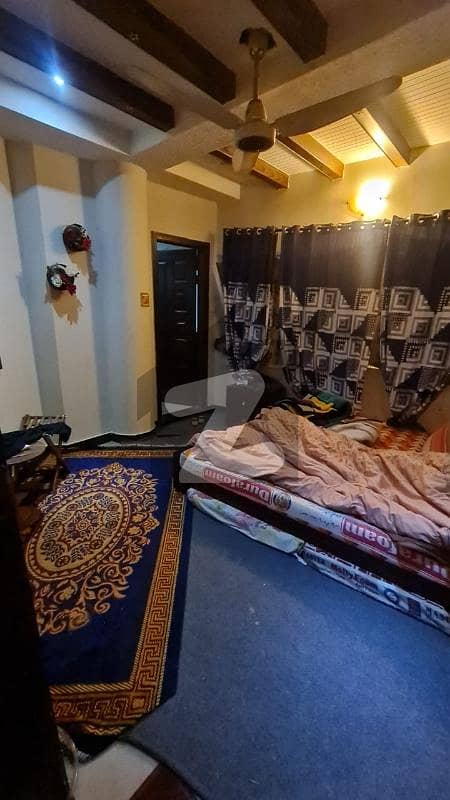 ای ۔ 11/2 ای ۔ 11,اسلام آباد میں 2 کمروں کا 4 مرلہ فلیٹ 1.3 کروڑ میں برائے فروخت۔