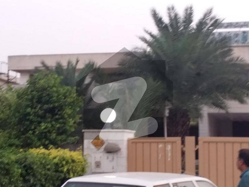 گلبرگ 5 گلبرگ,لاہور میں 8 کمروں کا 2 کنال مکان 11.5 لاکھ میں کرایہ پر دستیاب ہے۔ گلبرگ 5 گلبرگ,لاہور میں 8 کمروں کا 2 کنال مکان 11.5 لاکھ میں کرایہ پر دستیاب ہے۔