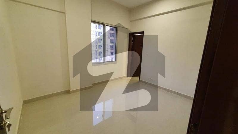 4 BED DD FLAT AVAILABLE ON RENT IN MAINTAINED BUILDING ON MAIN SHAHEED E MILLAT ROAD