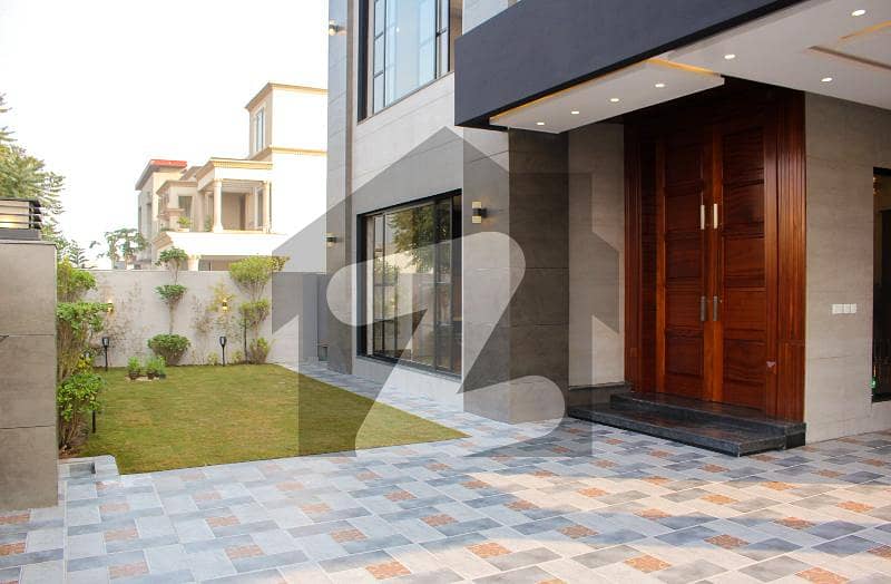 1 Kanal House For Rent At Hot Location