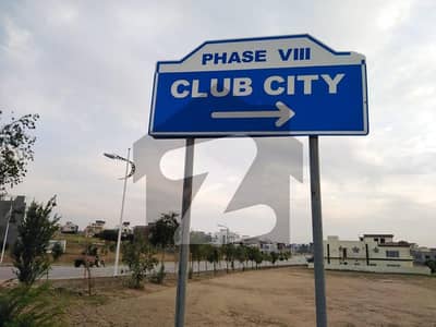 Club City 2 Kanal Plot Ideal Location Available
