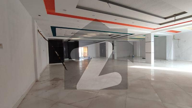 1 Kanal Floor Available For Rent