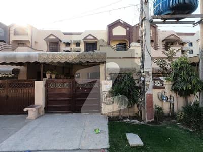 ایڈن لین ولاز 2 ایڈن,لاہور میں 3 کمروں کا 5 مرلہ مکان 1.35 کروڑ میں برائے فروخت۔