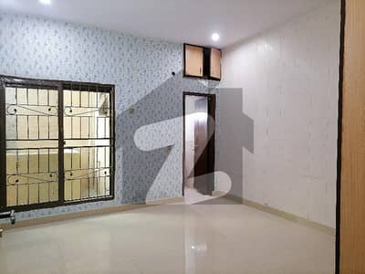 7 Marla House Available In Model Town - Block M For Rent