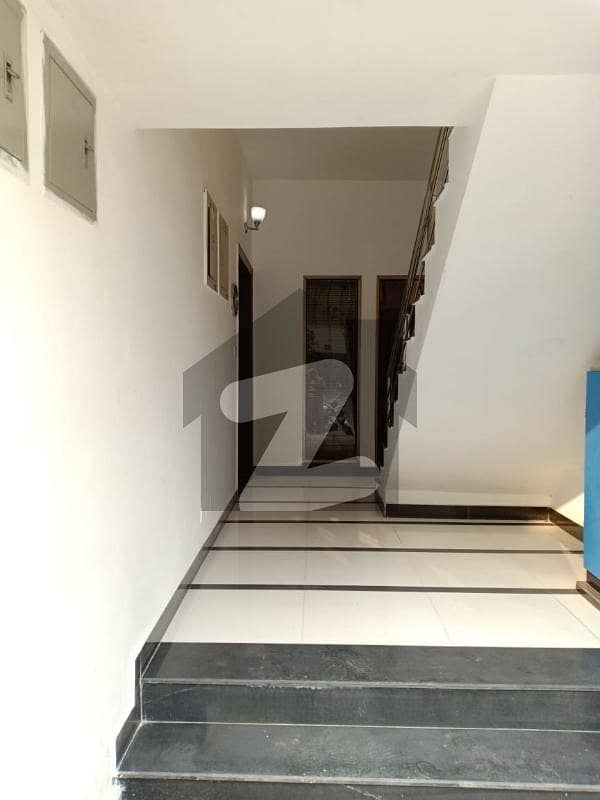 Superb View 6 Marla 2 Bed Flat On 2nd Floor For Sale In Askari 11 Lahore