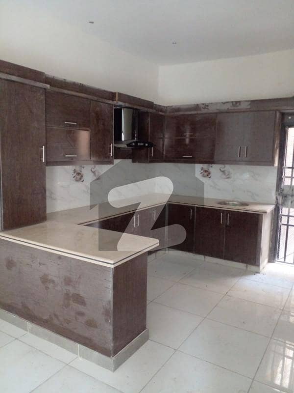 Spacious Flat Is Available In Gulistan-E-Jauhar Block 16A For Rent