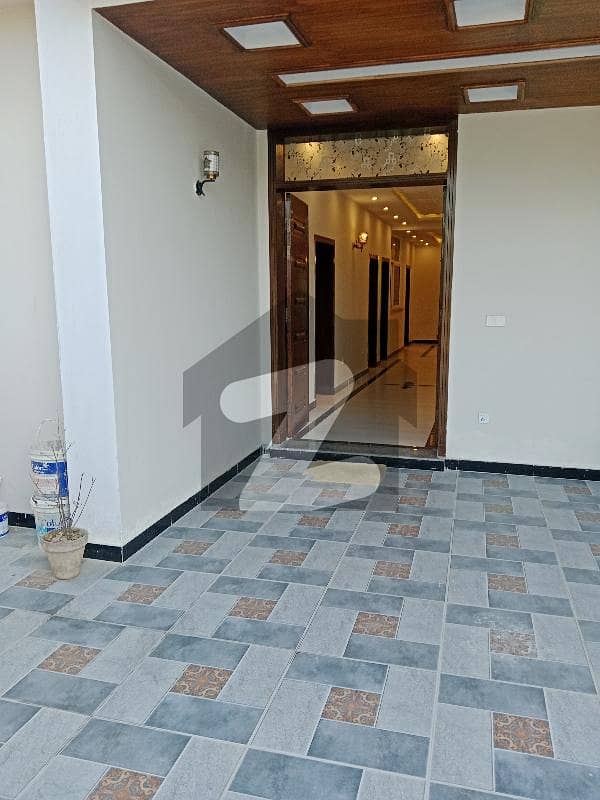 G9 Islamabad Double Road Brand New House 40x80 Back Open 2Gate