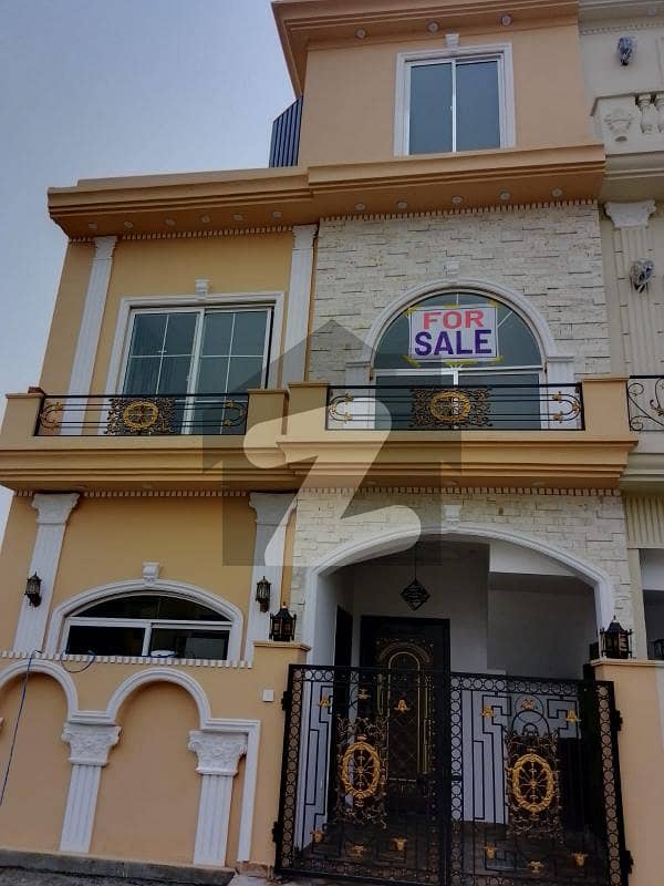 3 MARLA ELEGANT USED HOUSE FOR SALE IN FORMANENTS HOUSING SOCIETY BLOCK-Y
