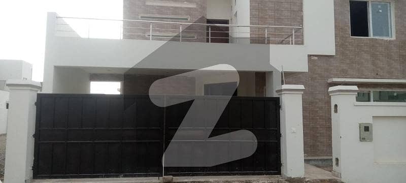 فالکن کمپلیکس نیوملیر ملیر,کراچی میں 4 کمروں کا 14 مرلہ مکان 10.75 کروڑ میں برائے فروخت۔