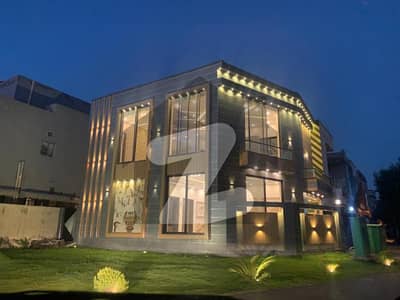 5.75 MARLA CORNER HOUSE IN SECTOR D BLOCK CC BAHRIA TOWN LAHORE
