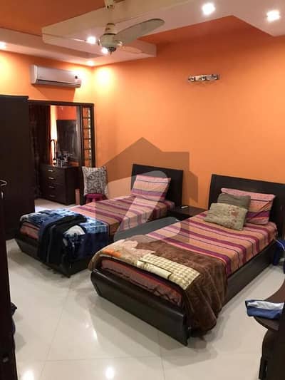 فریرے ٹاؤن کراچی میں 3 کمروں کا 9 مرلہ فلیٹ 4.75 کروڑ میں برائے فروخت۔