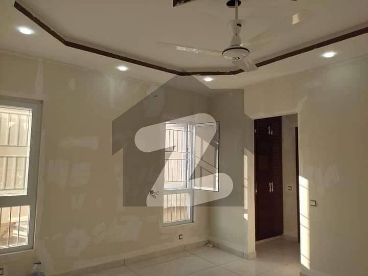 Defence 500 Yards 3 Unit House For Rent