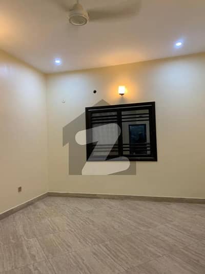 3Bed DD Portion Available For Rent in Gulshan-E-Iqbal