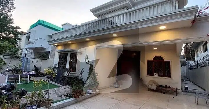 Bungalow 500 Yard For Rent Fully Renovated Prime Location In DHA Phase 5, Karachi