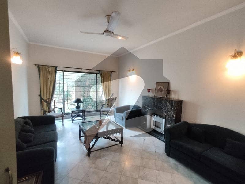 01 KANAL BEAUTIFUL LOWER PORTION \AVAILABLE FOR RENT 01 KANAL BEAUTIFUL LOWER PORTION \AVAILABLE FOR RENT