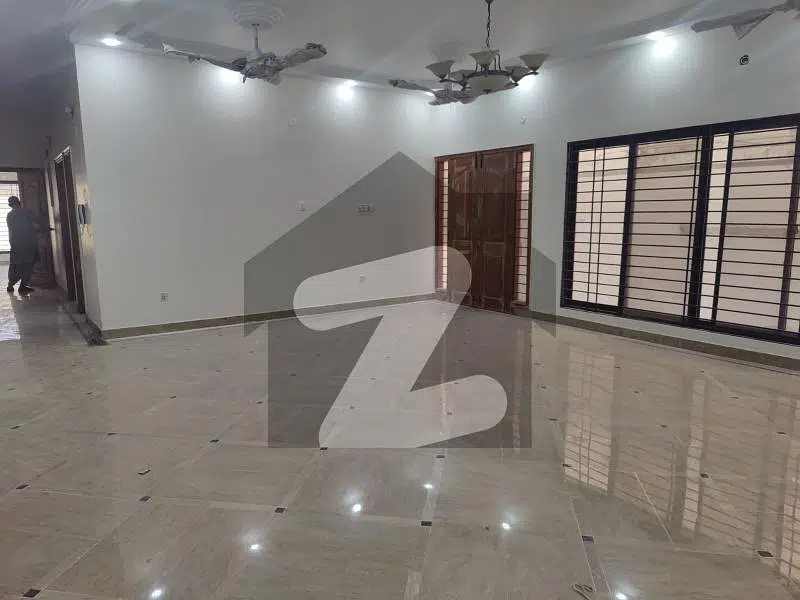 Upper 3 Bed Portion Available For Rent Phase 7