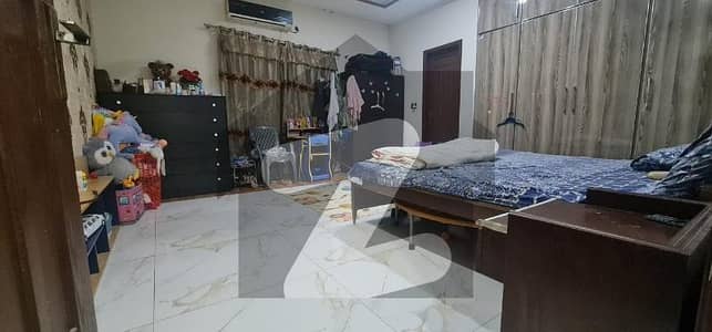 10 Marla Like New House 80 Ft Road For Sale AT Hot Location