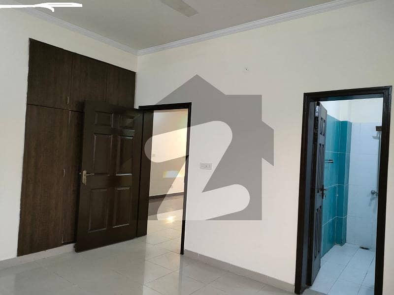 6 MARLA 2 BED ROOM APARTMENT FOR SALE