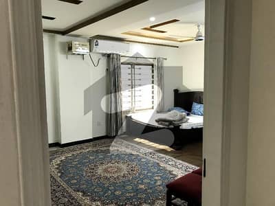 سلک ایگزیکٹو اپارٹمنٹ یونیورسٹی روڈ,پشاور میں 4 کمروں کا 14 مرلہ فلیٹ 1.3 لاکھ میں کرایہ پر دستیاب ہے۔