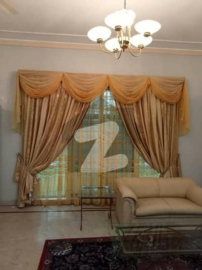 ای ایم ای سوسائٹی ۔ بلاک ڈی ای ایم ای سوسائٹی,لاہور میں 5 کمروں کا 1 کنال مکان 7.25 کروڑ میں برائے فروخت۔