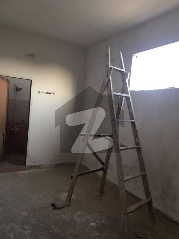 800 Square Feet Flat Ideally Situated In P & T Colony