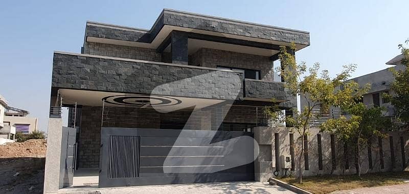 A Brand New Triple Storey House For Sale