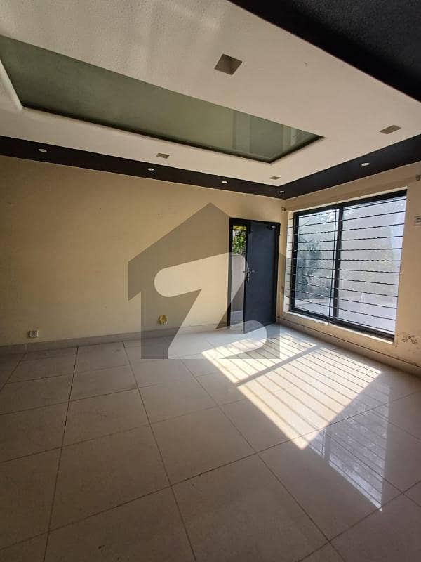 14 Marla Commercial House In Gulberg