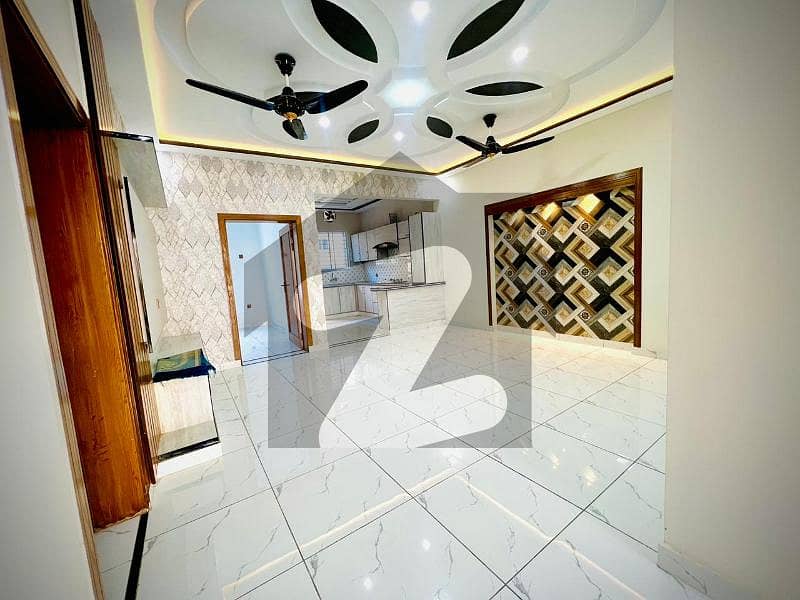 سی بی آر ٹاؤن فیز 1 - بلاک سی سی بی آر ٹاؤن فیز 1,سی بی آر ٹاؤن,اسلام آباد میں 5 کمروں کا 7 مرلہ مکان 3.6 کروڑ میں برائے فروخت۔