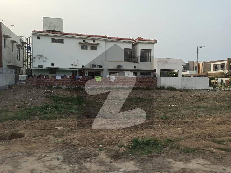 1 Kanal Plot # 831 Available In DHA Phase 7 Block P
