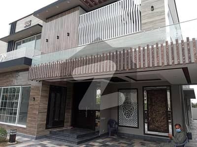 10 Marla Beautiful House For Sale In Shaheen Block Hot Location Bahria Town Lahore
