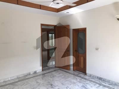 500 Yards Bungalow For Rent DHA Phase Vi 5bedrooms Prime Location