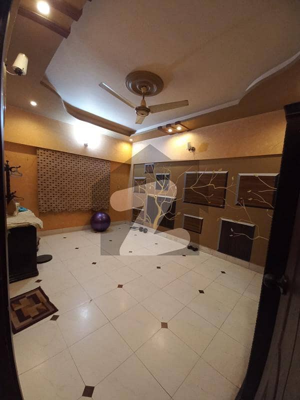 گارڈن ایسٹ جمشید ٹاؤن,کراچی میں 4 کمروں کا 9 مرلہ فلیٹ 3.5 کروڑ میں برائے فروخت۔