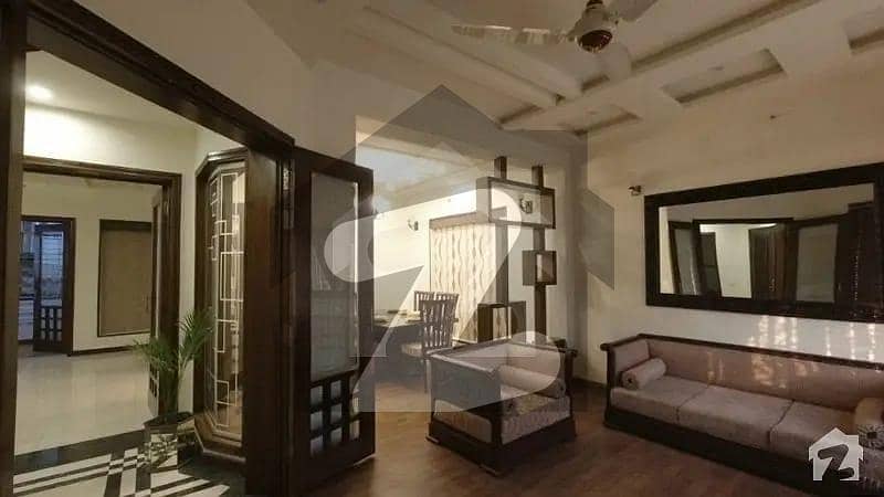 DHA Phase 5 Executive Class 10 Marla Furnished House Available For Rent