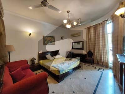 فیصل ٹاؤن ۔ بلاک ڈی فیصل ٹاؤن,لاہور میں 3 کمروں کا 10 مرلہ بالائی پورشن 60.0 ہزار میں کرایہ پر دستیاب ہے۔
