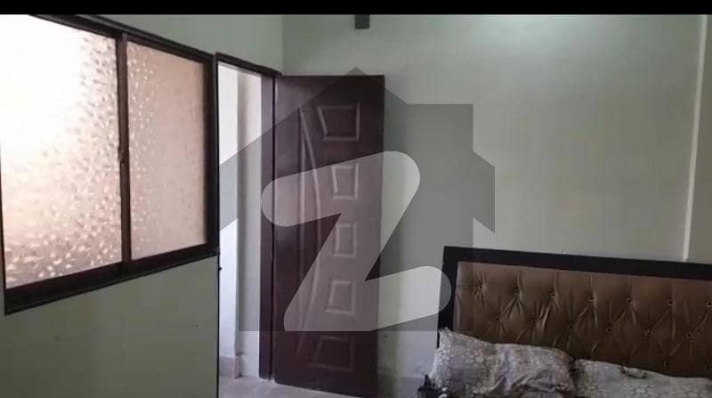 Prime Location 750 Square Feet Flat In Mehmoodabad For sale At Good Location