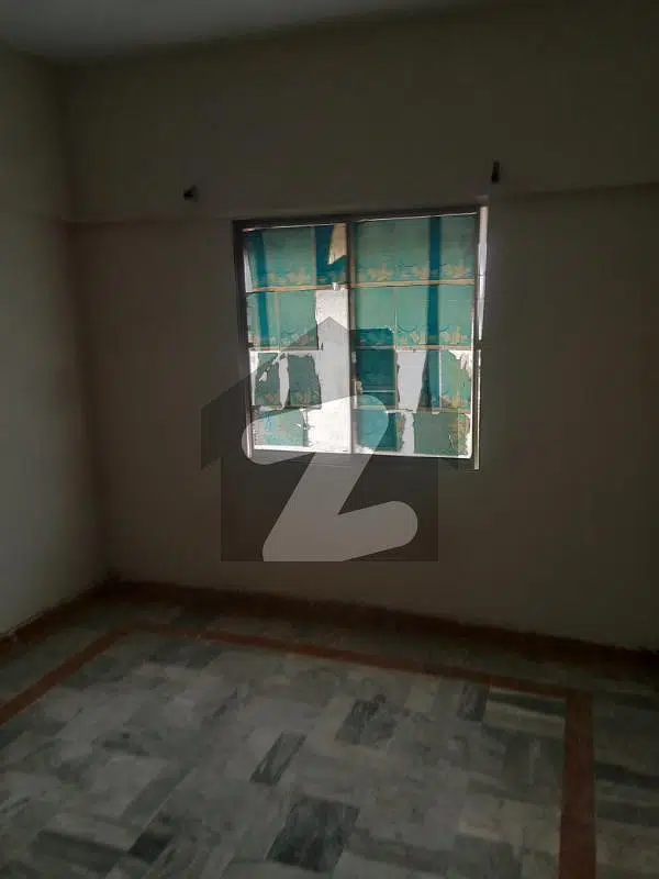 Pak Avanue 2 Bed DD Lease Flat Available For Sale on 3rd Floor Road Facing