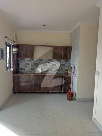 5 Marla 1st Floor Flat Available For Rent In Khayaban E Amin