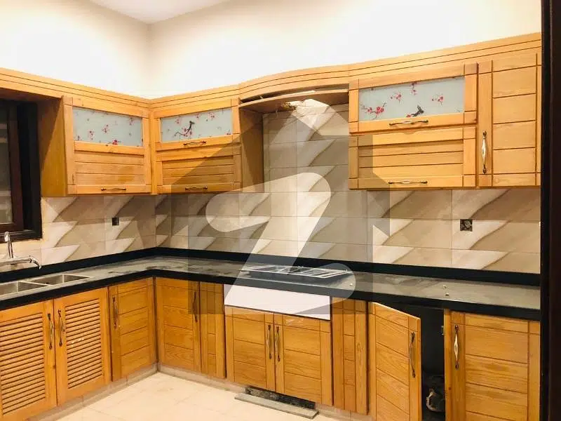 3 Bed Drawing Dining Well Furnished Flat Near To Shaheed E Millat Road Available For Rent With Lift Standby Generator And Car Parking