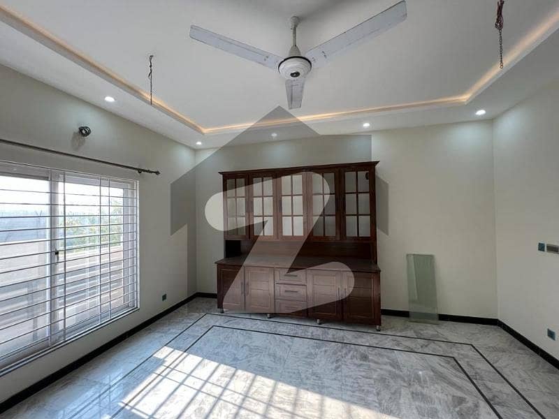1 Kanal Furnished Ground Portion For Rent